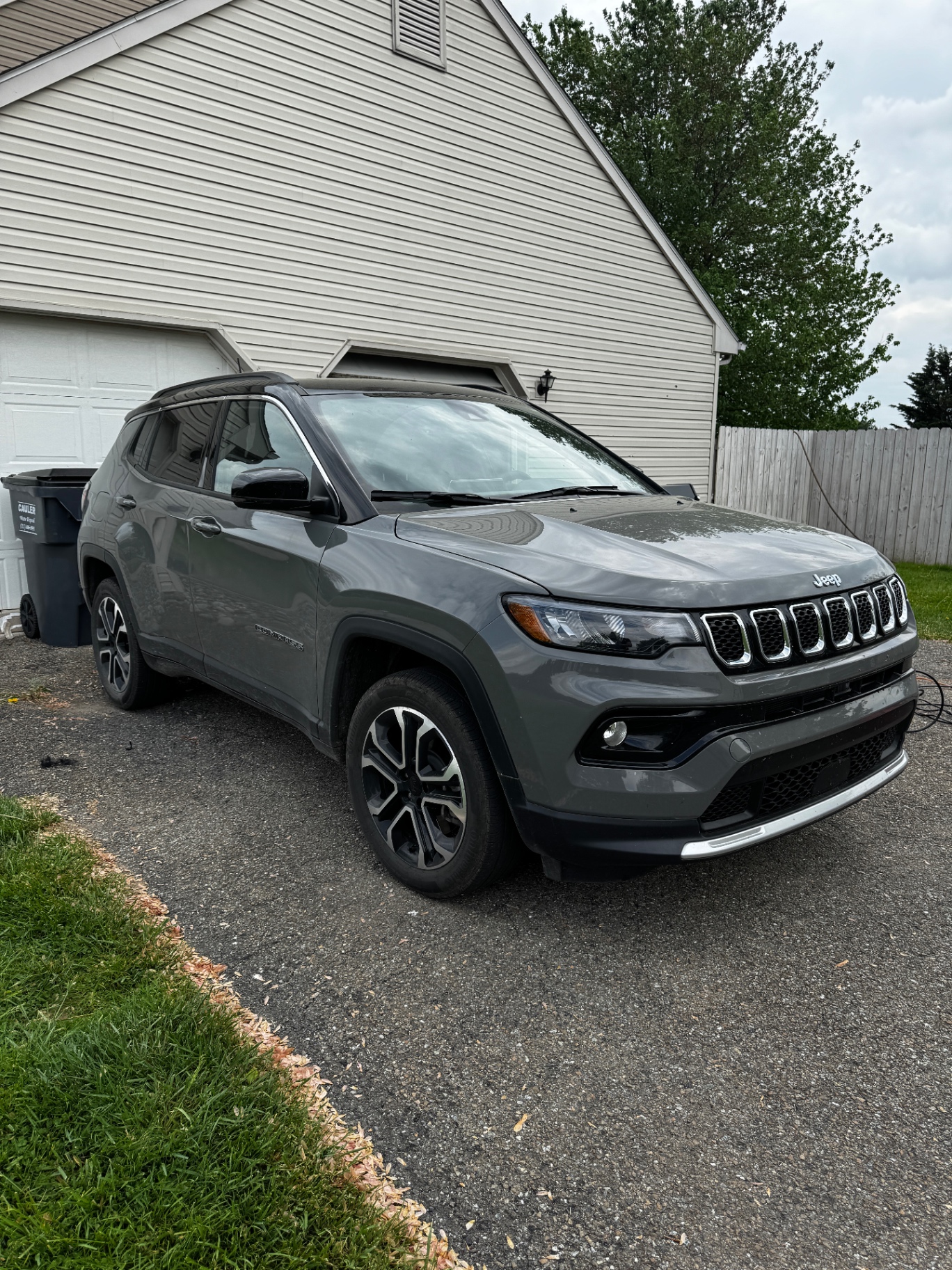 Detailed Jeep Compass exterior
